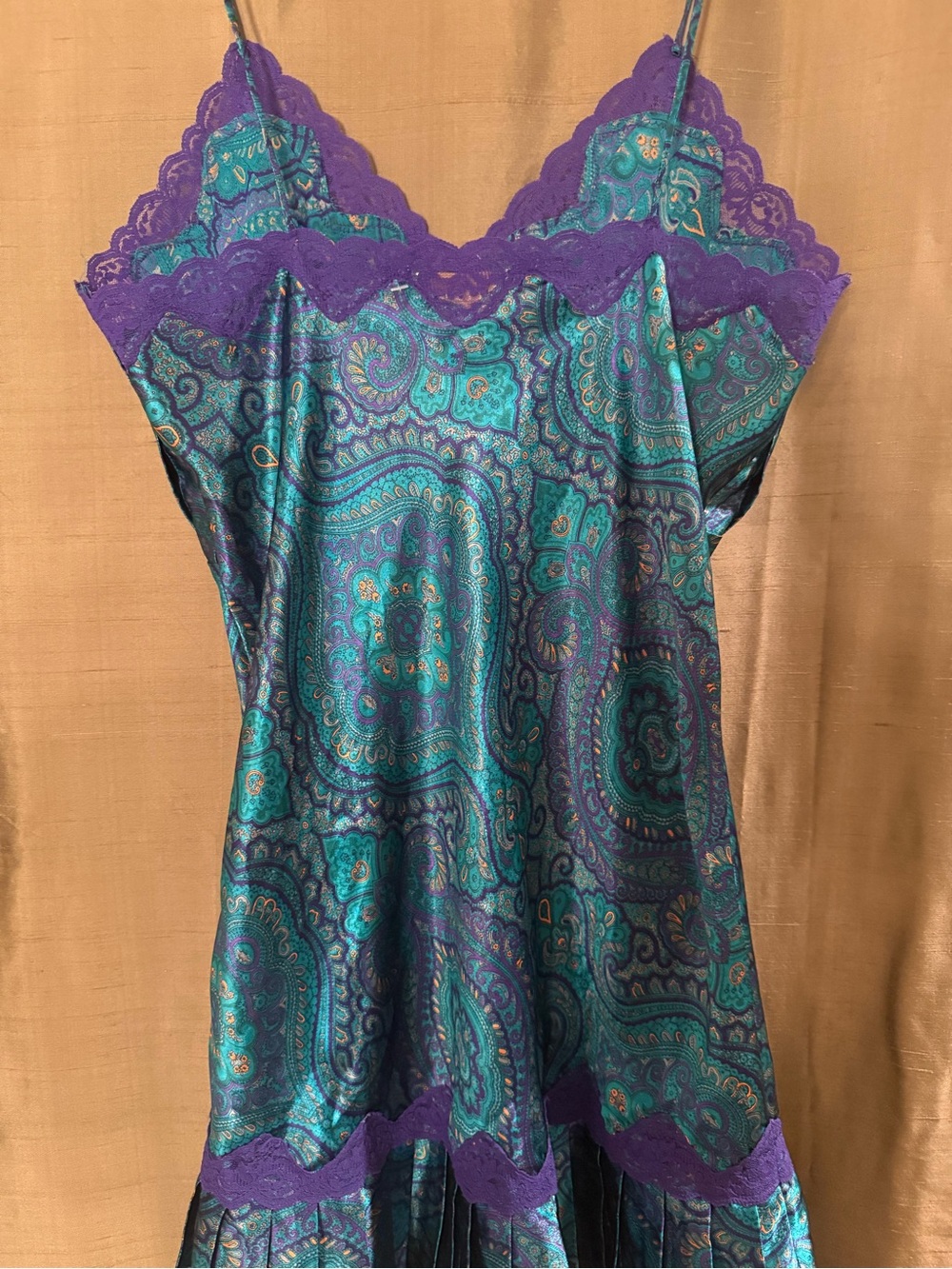 Vintage Victoria’s Secret Satin Slip Dress Romantic - Picture 4 of 5